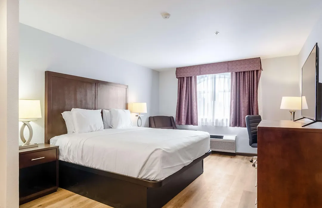 Red Lion Inn & Suites Des Moines-1