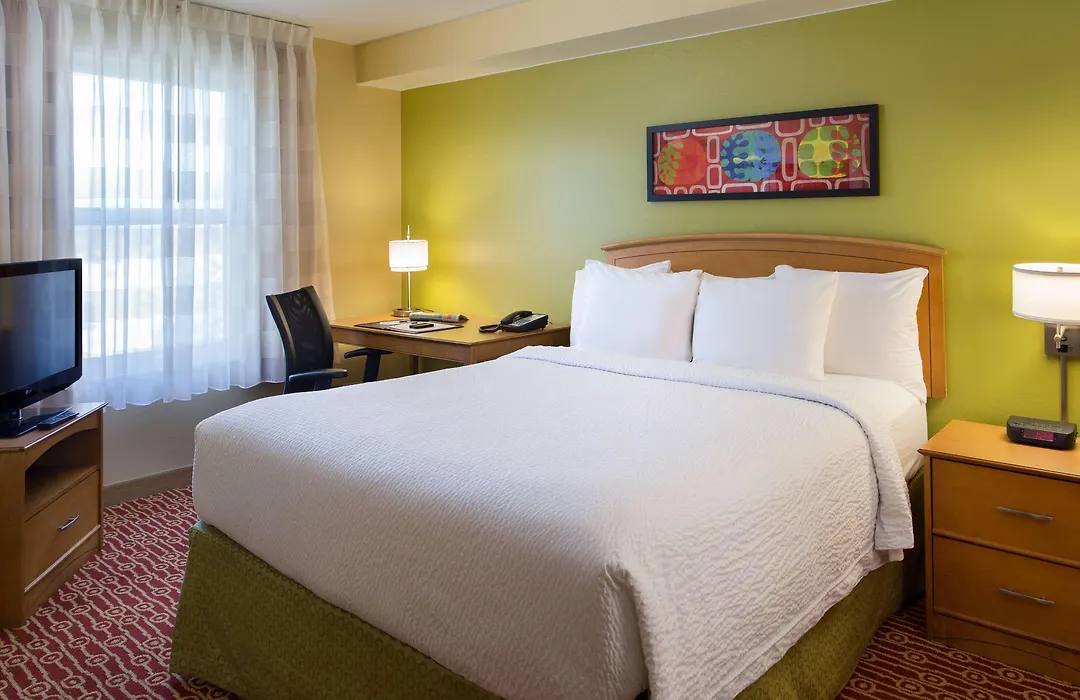 Sonesta Simply Suites Phoenix Scottsdale-1