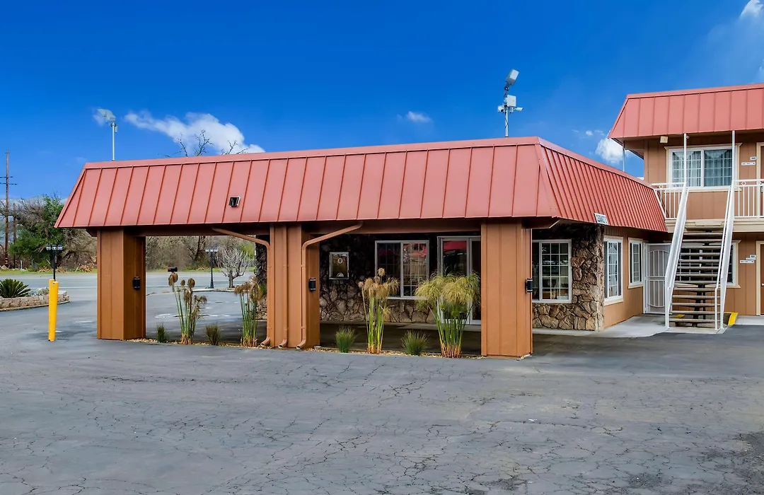 Americas Best Value Inn - Ukiah-1