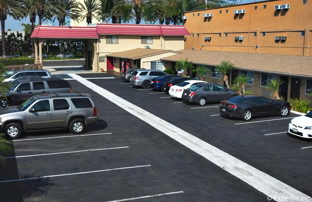 Anaheim Discovery Inn And Suites-1