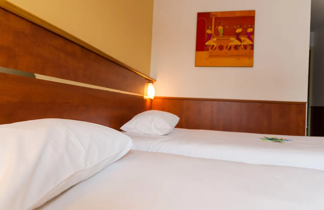 Brit Hotel Rennes Cesson-1