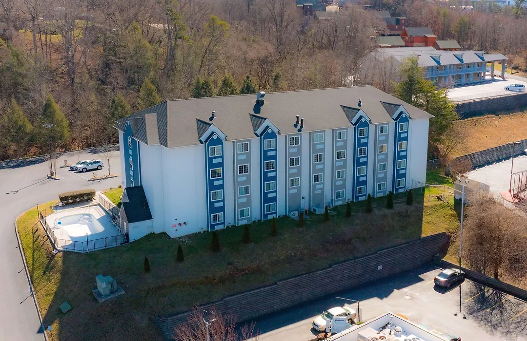 Microtel Inn & Suites By Wyndham Pigeon Forge-1