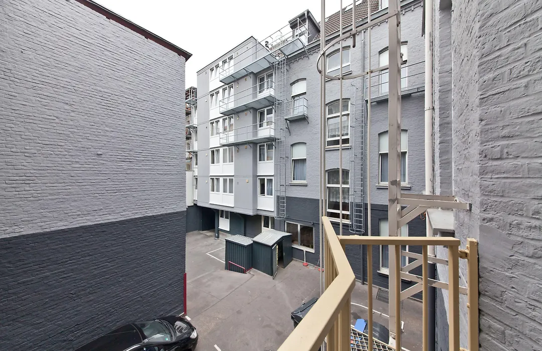 Hotel Ahl Meerkatzen-1