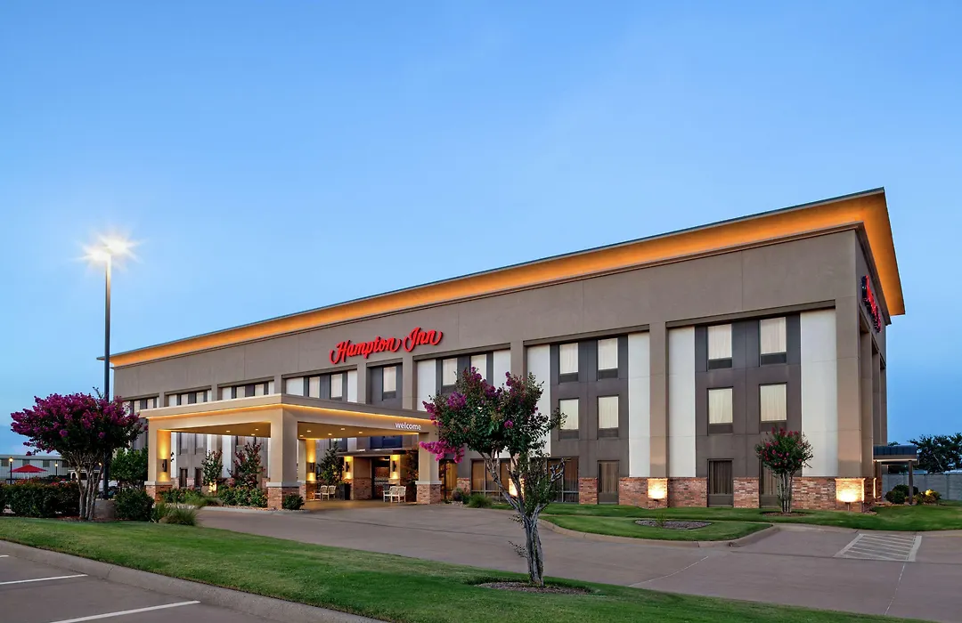 Hampton Inn Paris-1