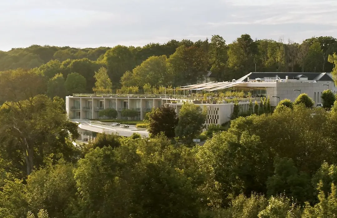 Royal Champagne Hotel&Spa-1