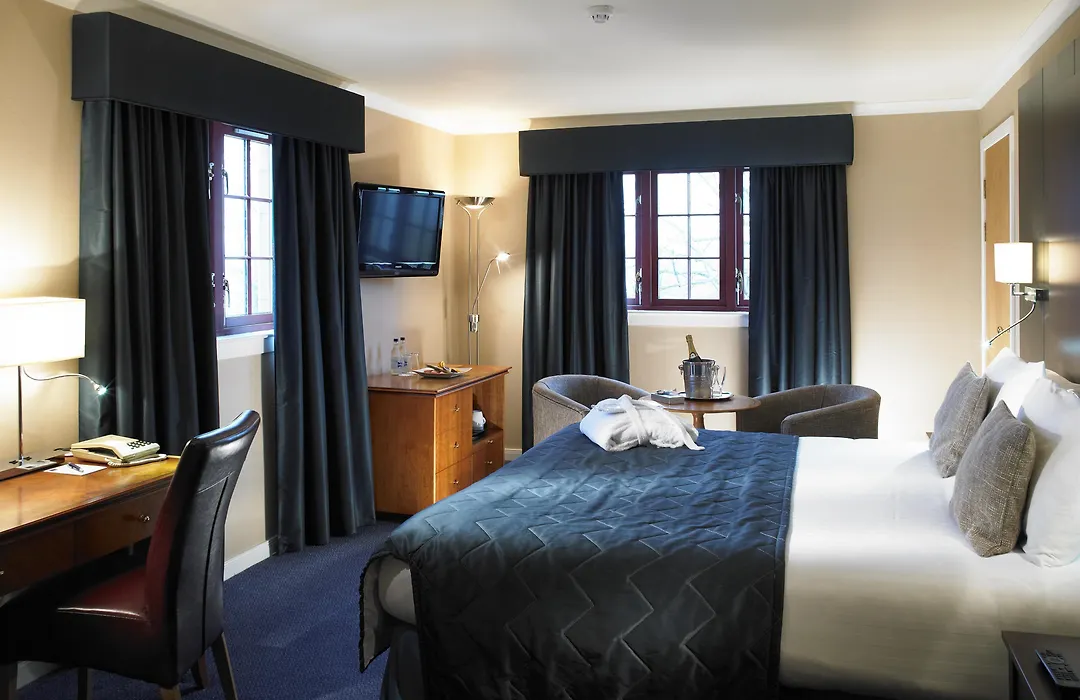 Stirling Highland Hotel- Part Of The Cairn Collection-1