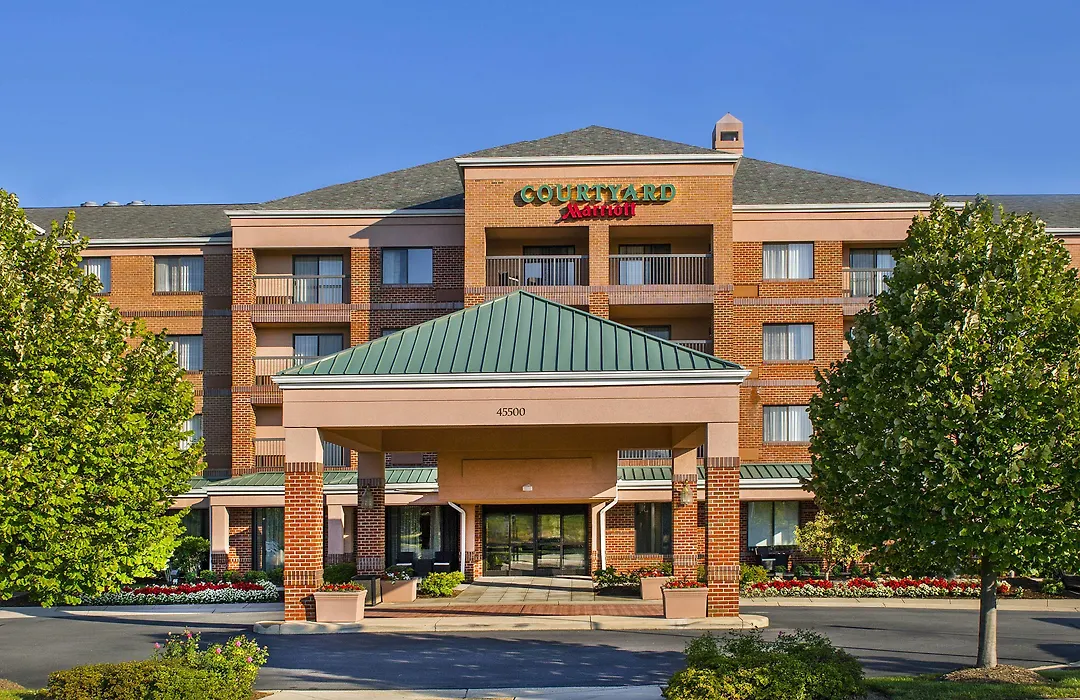 Courtyard By Marriott Dulles Town Center-1