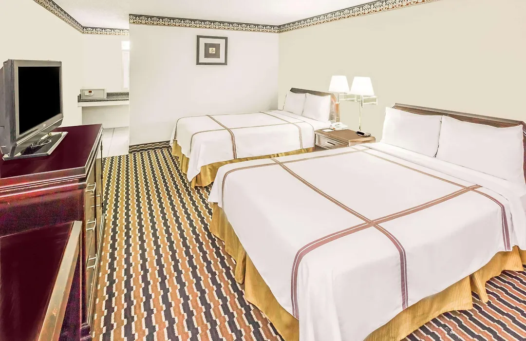 Travelodge By Wyndham Shreveport La-1
