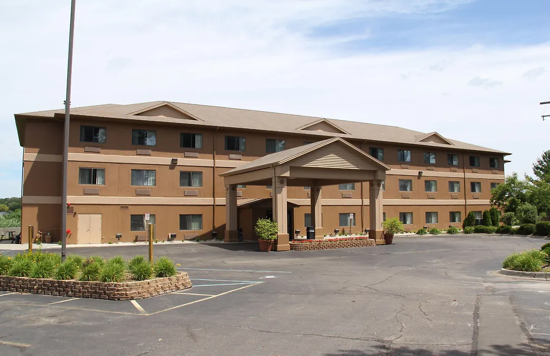 Best Western Port Huron Blue Water Bridge-1