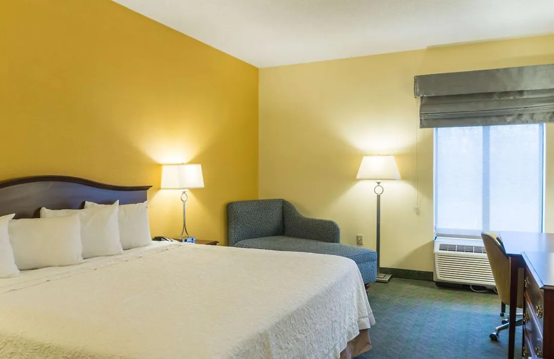 Hampton Inn New Philadelphia-1