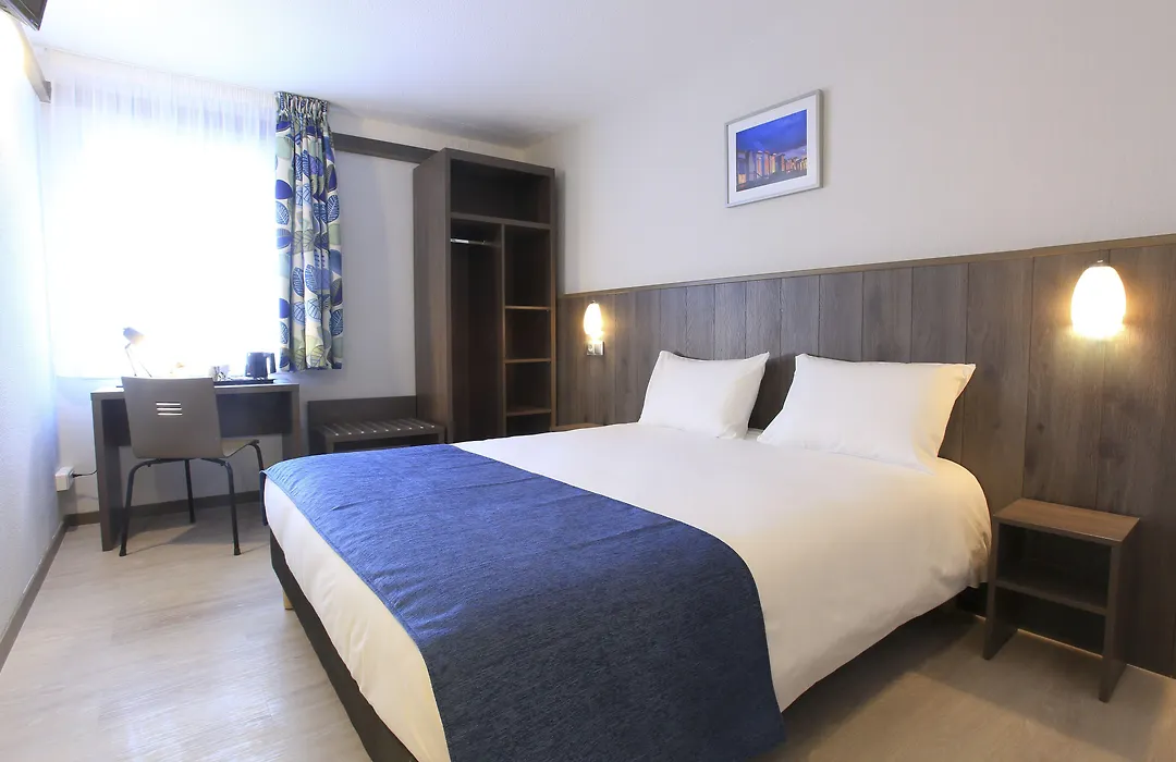 Brit Hotel Calais-1