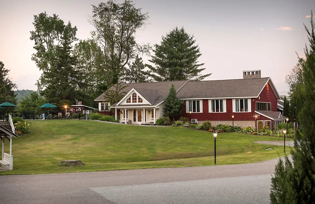 Bluebird Cady Hill Lodge-1