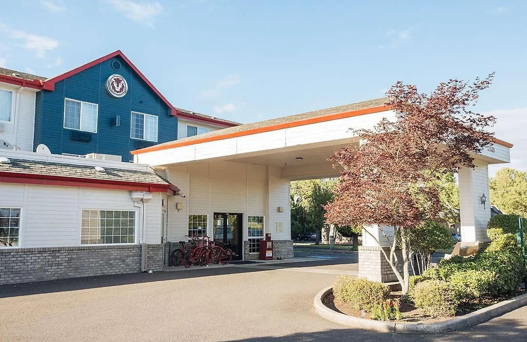 Red Lion Inn & Suites Mcminnville-1