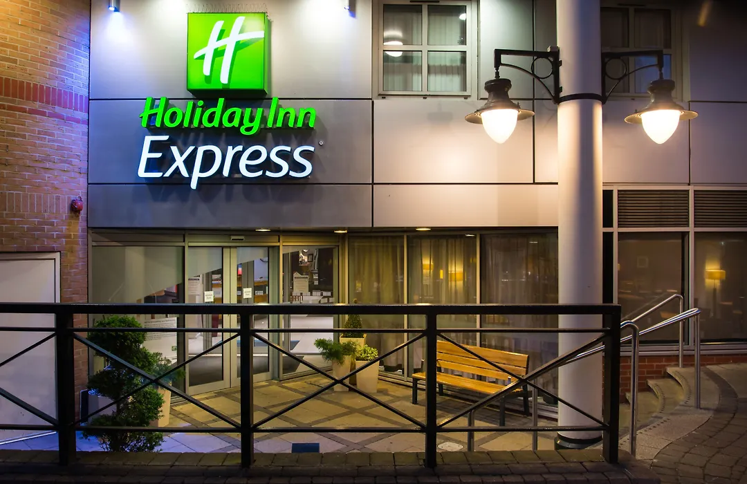 Holiday Inn Express London-Hammersmith By Ihg-1
