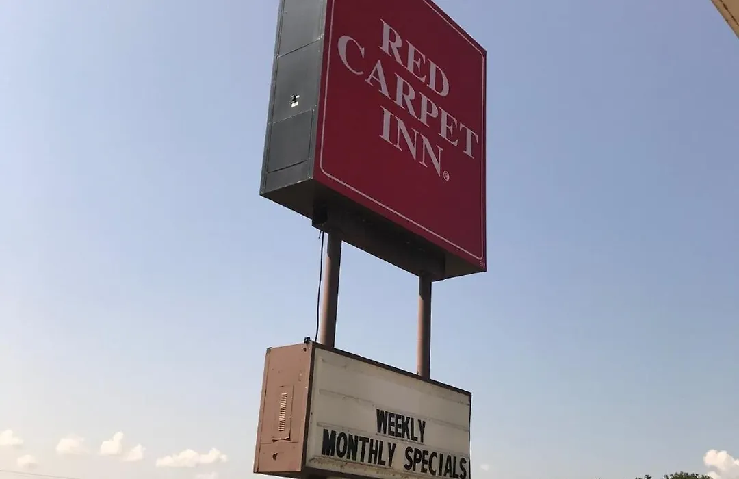 Red Carpet Inn-1