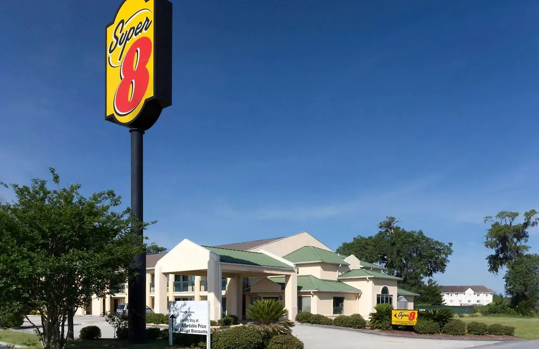 Super 8 By Wyndham Brunswick South I-95-1