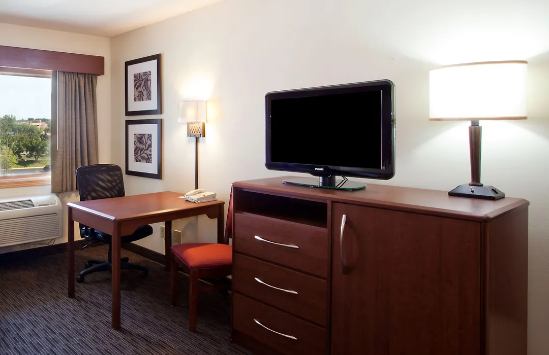Coratel Inn & Suites By Jasper Black River Falls, Wi-1