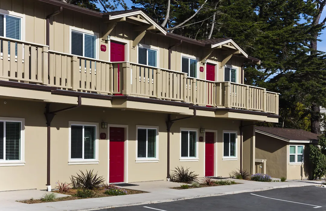 Monterey Peninsula Inn-1