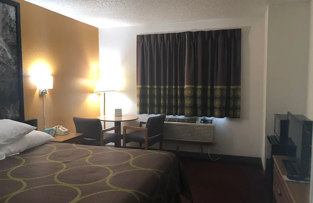 Super 8 By Wyndham Front Royal Near Shenandoah National Park-1