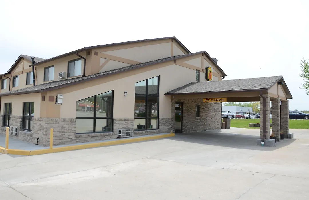 Super 8 By Wyndham Centerville-1