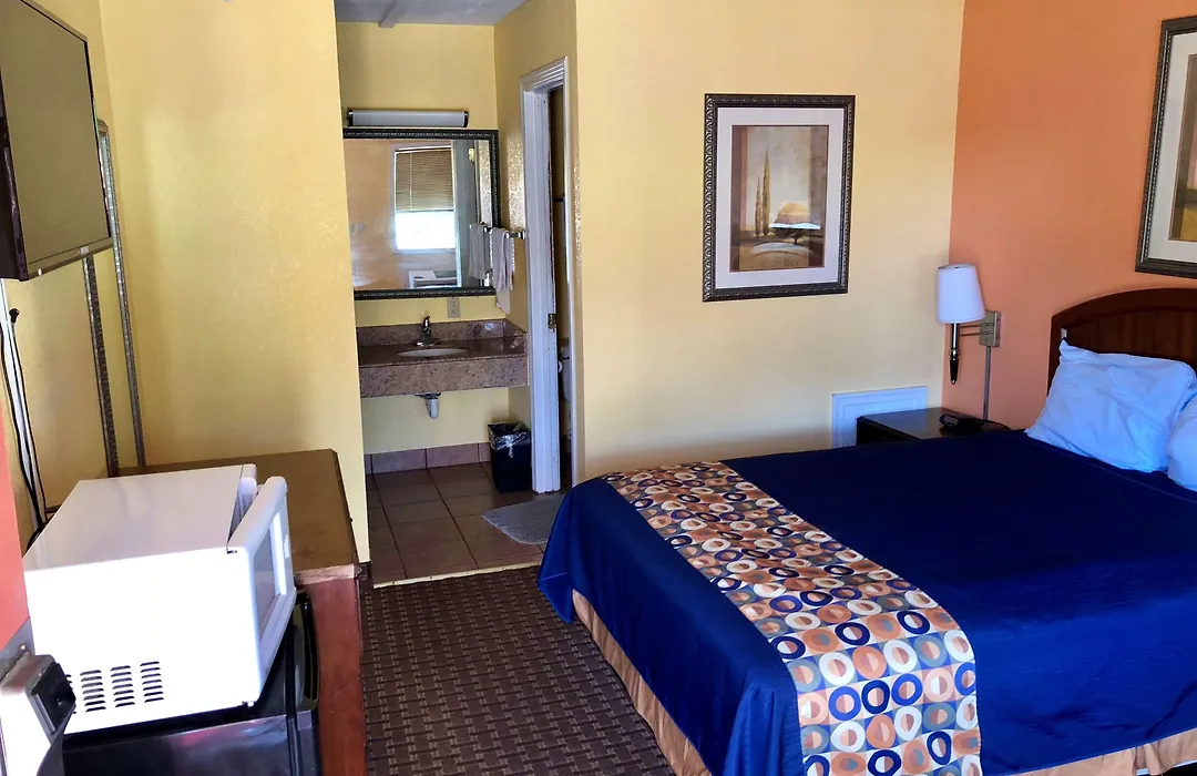 Americas Best Value Inn-Princess Anne-1