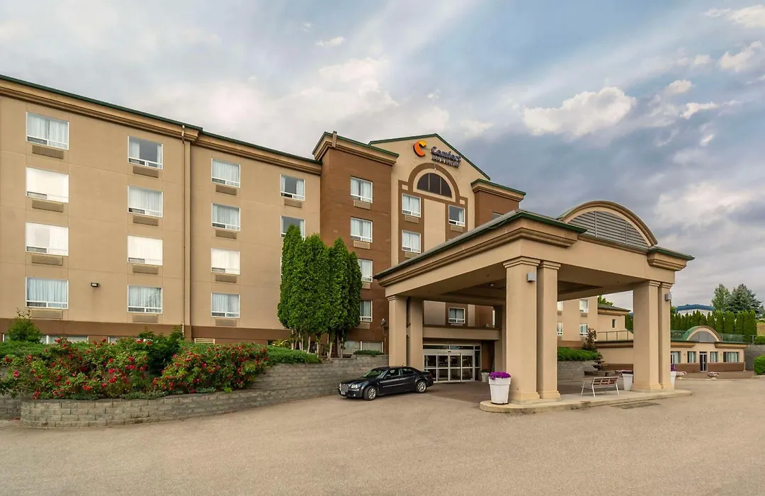 Comfort Inn & Suites Salmon Arm-1