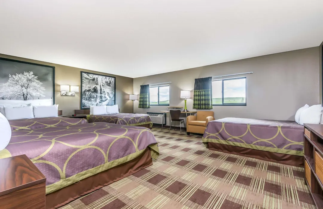 Super 8 By Wyndham Kimball-1