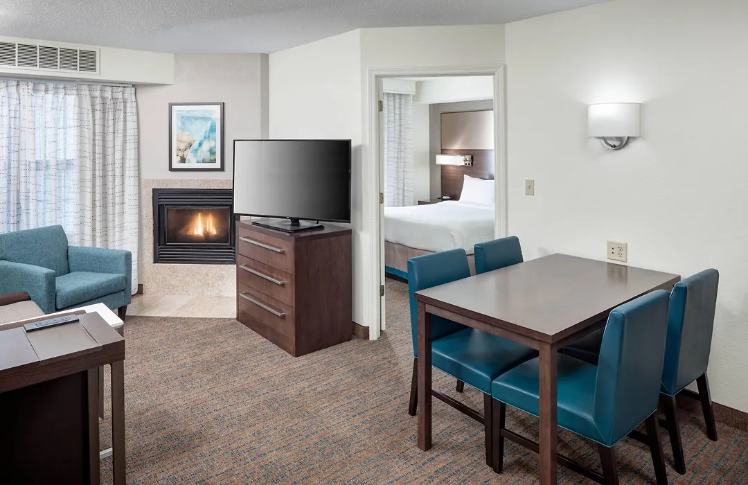Residence Inn Kansas City Country Club Plaza-1