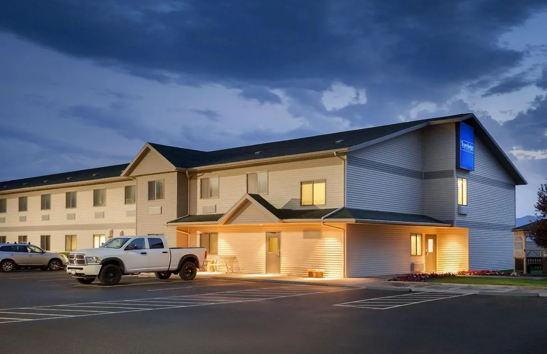 Travelodge By Wyndham Milford-1