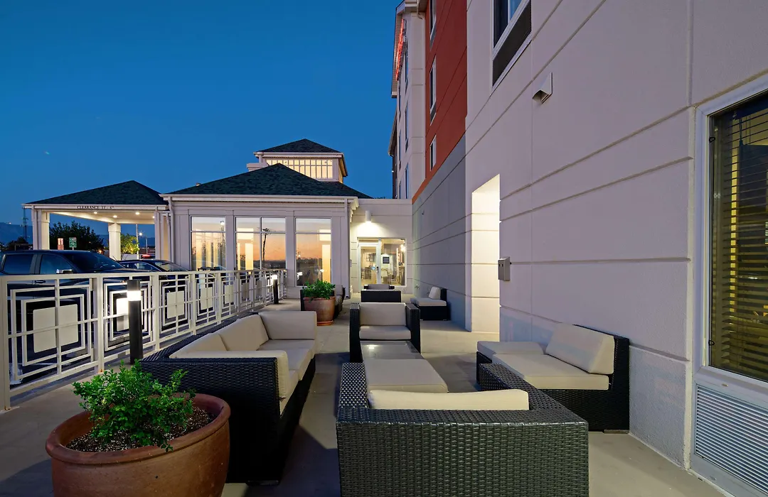 Hilton Garden Inn Albuquerque Airport-1