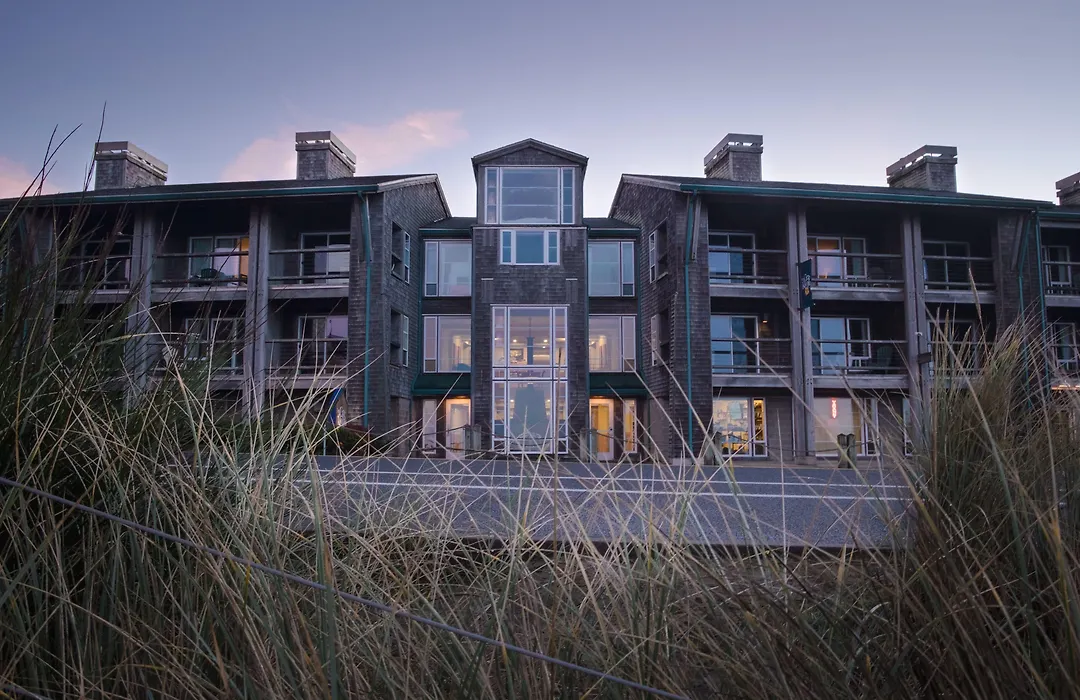 Inn At Cape Kiwanda-1