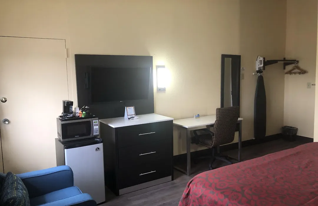 Days Inn By Wyndham Grove City Columbus South-1