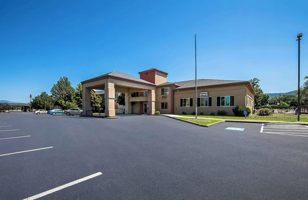 Americas Best Value Sandman Inn-1