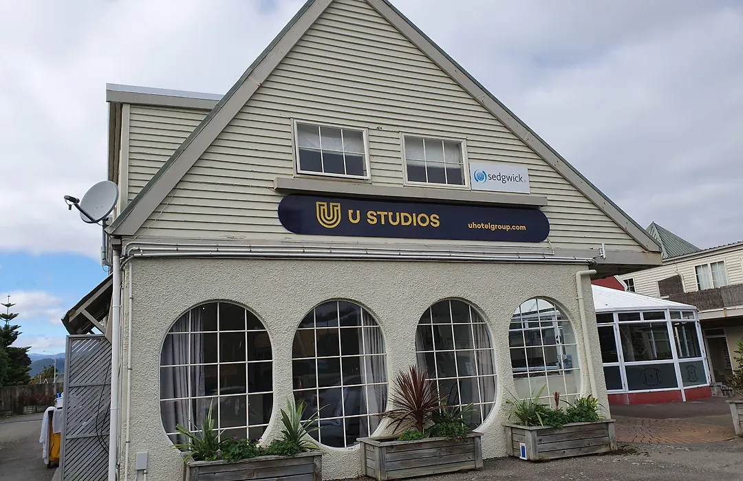 U Studios Paraparaumu, Surestay Collection By BW-1