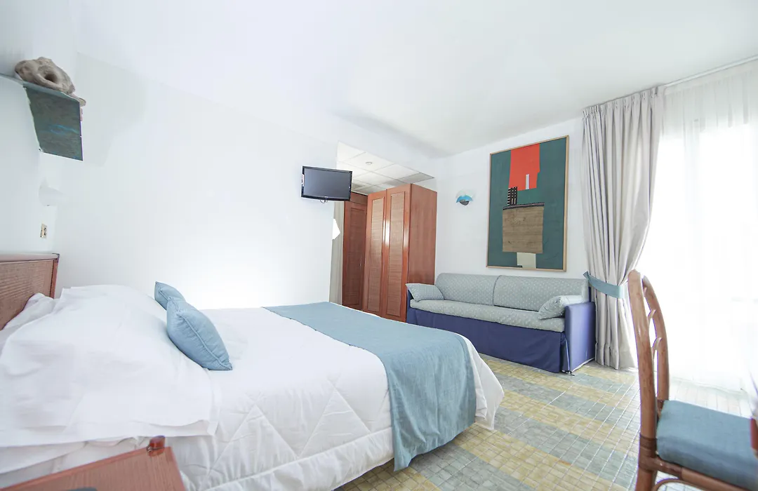 Hotel Della Baia-1