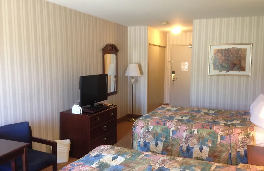 Quality Hotel & Suites-1