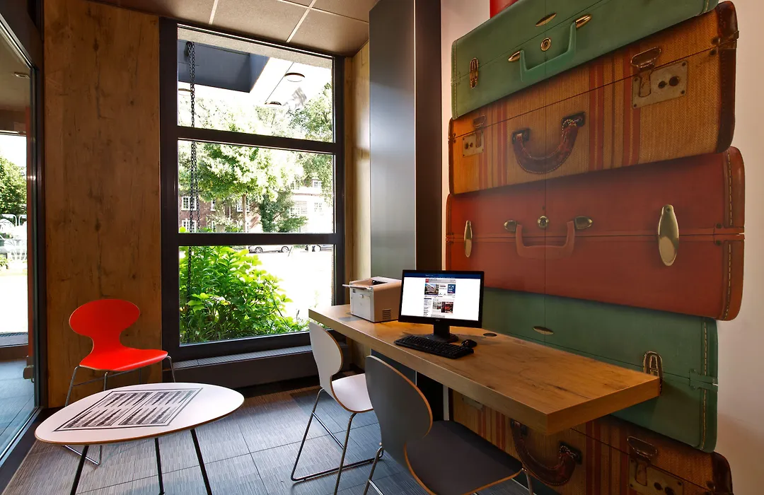 B&B Hotel Hamburg-Airport-1