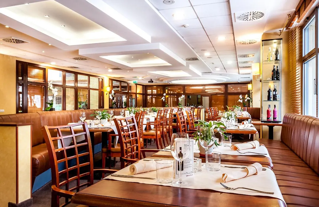 Qubus Hotel Legnica-1