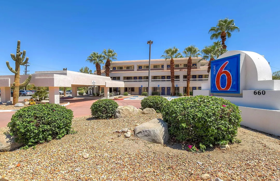 Motel 6-Palm Springs, Ca - Downtown-1