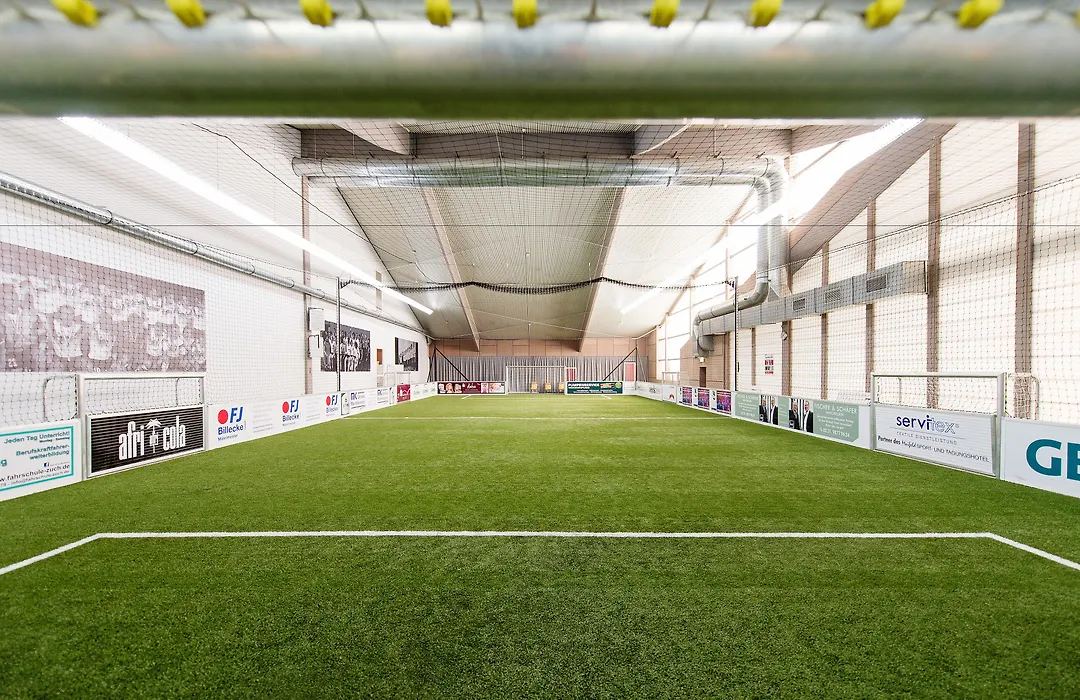 Maifeld Sport- und Tagungshotel-1