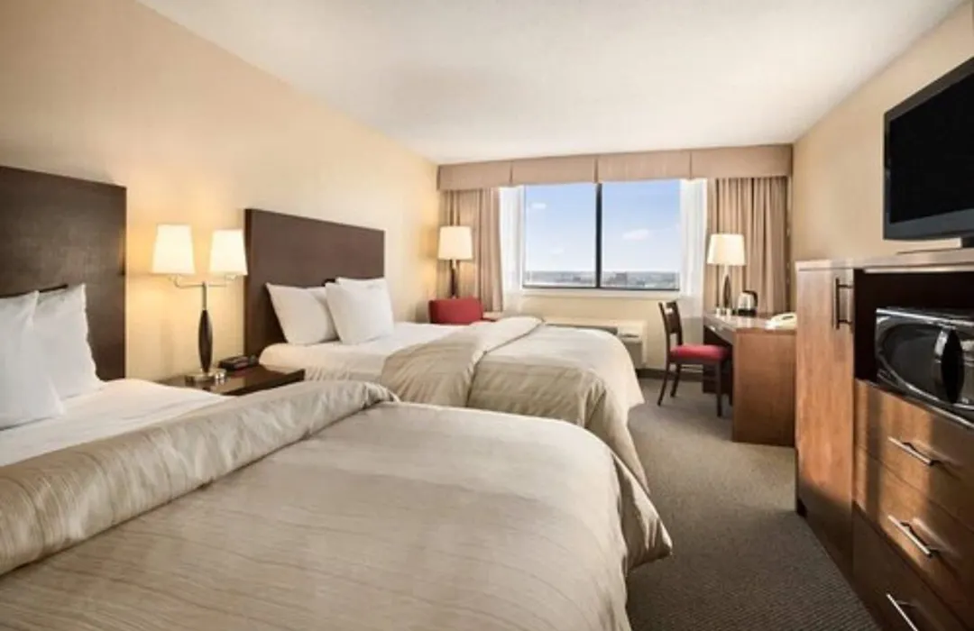The Senator Hotel & Conference Center Timmins-1