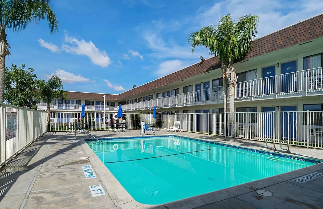 Motel 6 Lost Hills Ca-1
