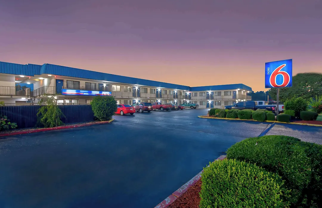 Motel 6-Russellville, Ar-1