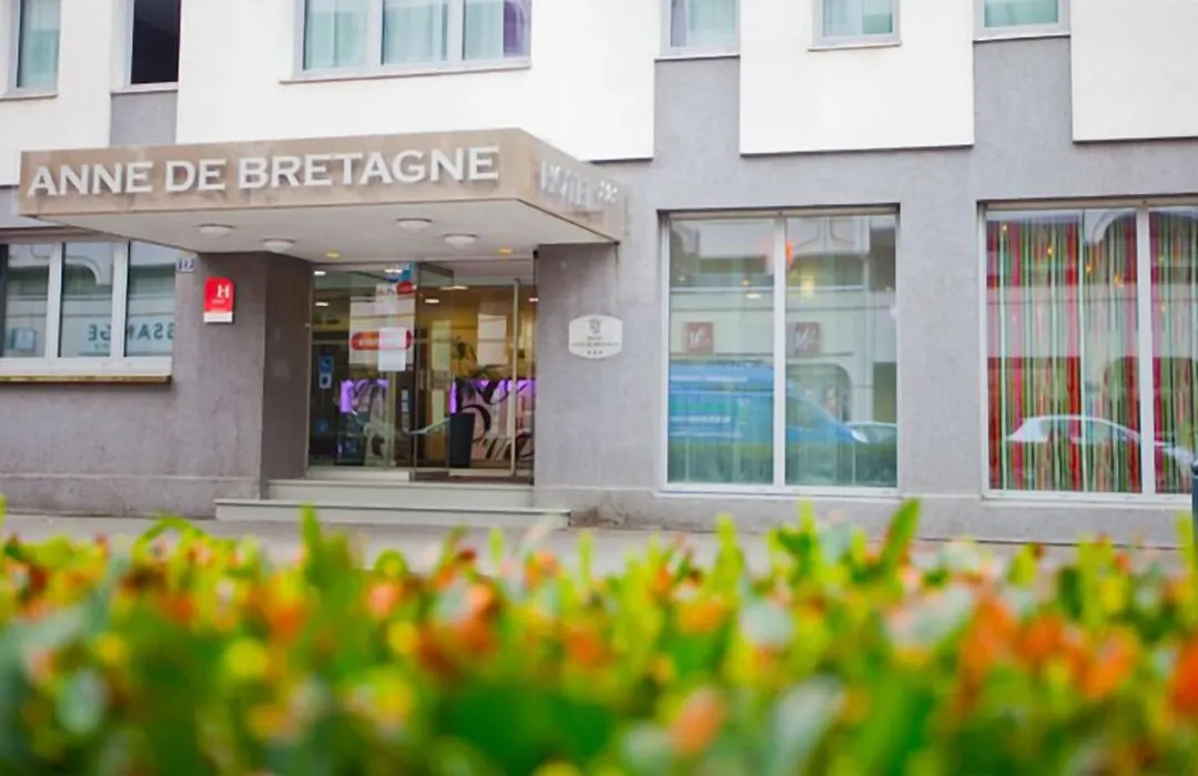 Hotel Anne De Bretagne-1