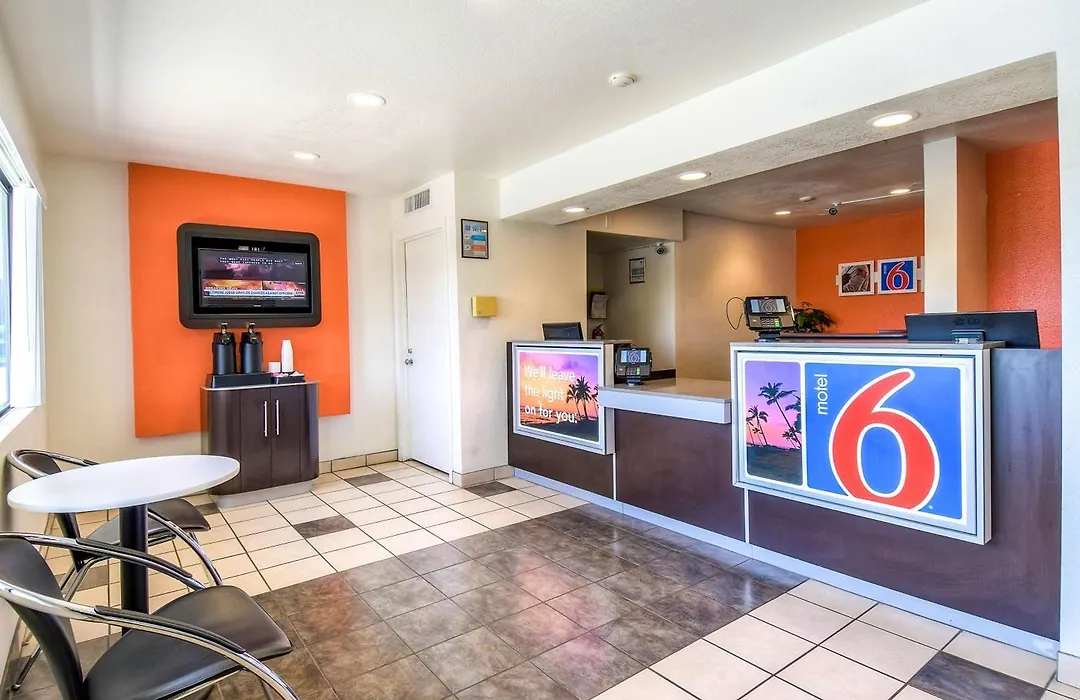 Motel 6-Corona, Ca-1