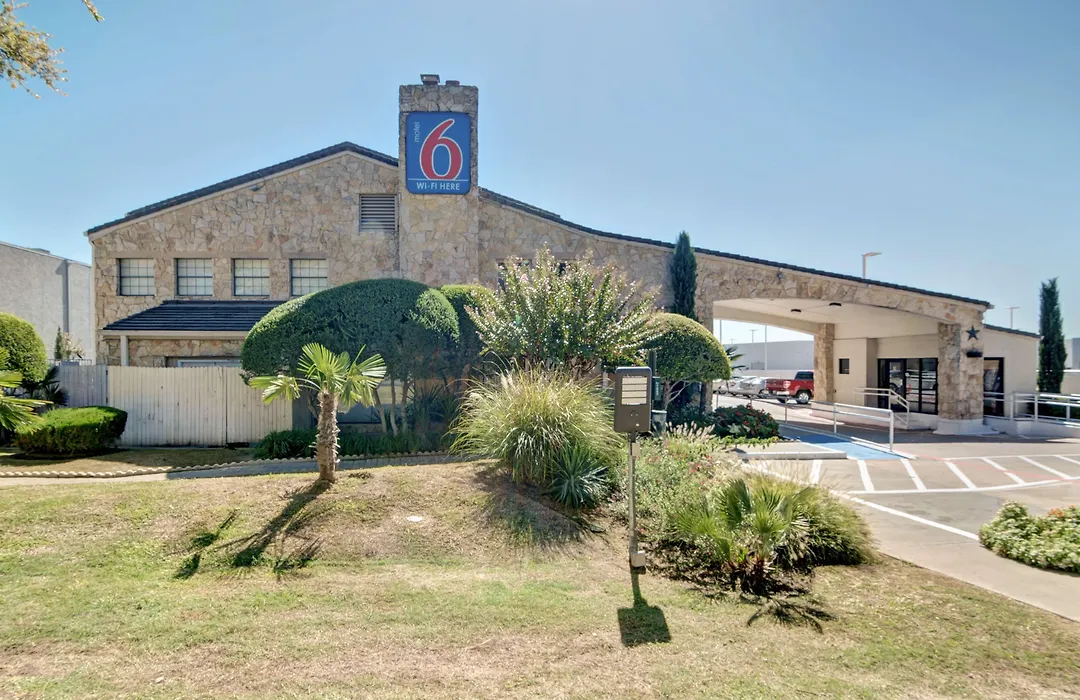 Motel 6-Dallas, Tx - Forest Lane-1