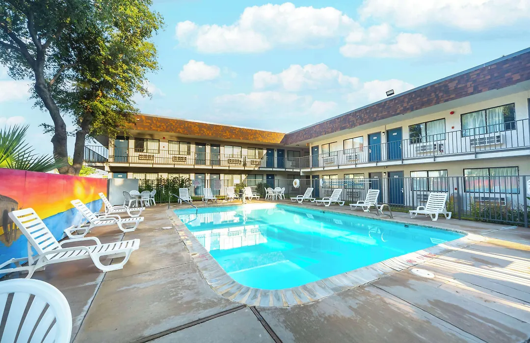 Motel 6-Del Rio, Tx-1