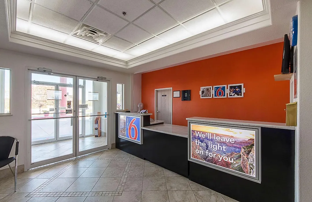 Motel 6-San Antonio, Tx - Downtown - Alamo Dome-1