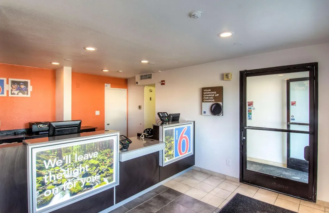 Motel 6-Redding, Ca - North-1