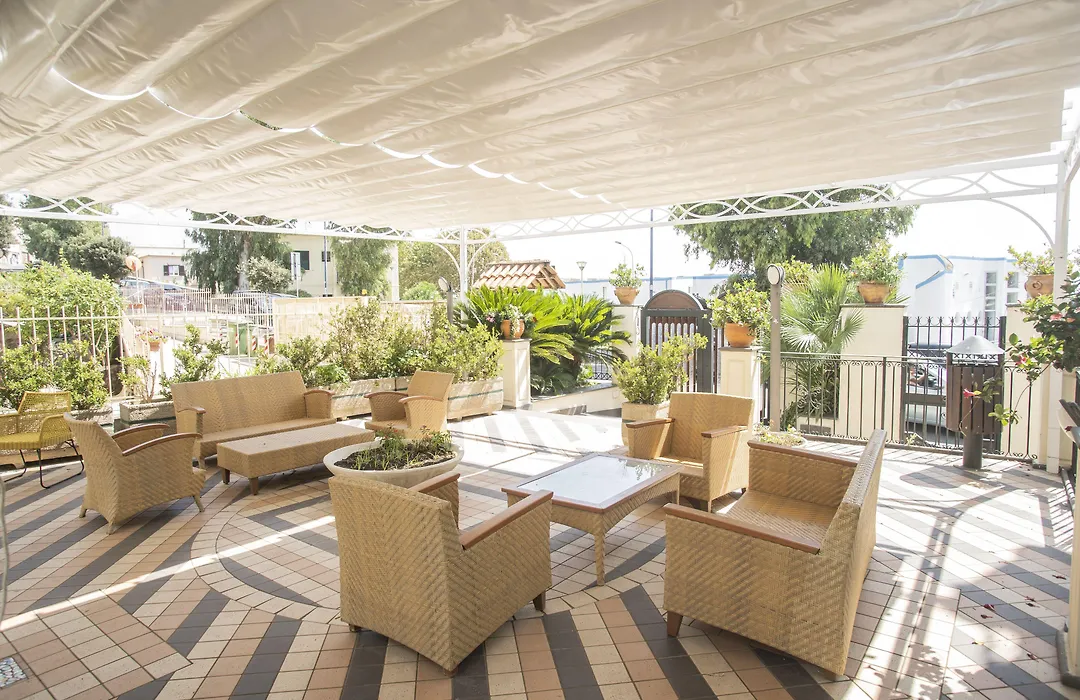 Hotel Villa Luisa-1
